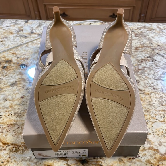 Brand New FRANCO SARTO Platinum zip up shoes! An Awesome Holiday Shoe - Picture 4 of 6